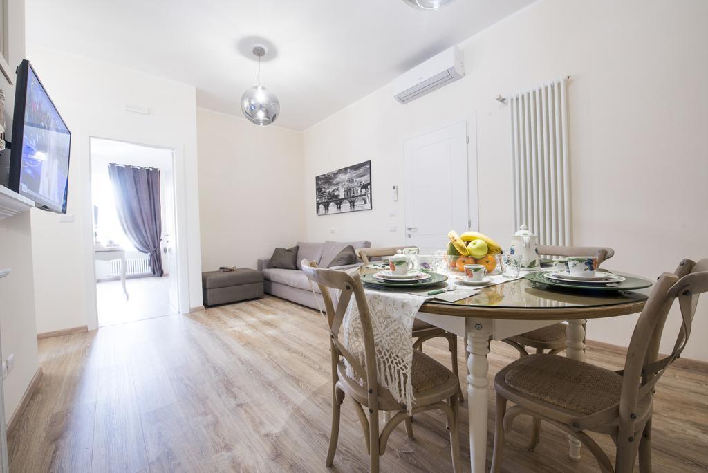 Romantic House Luaran gambar