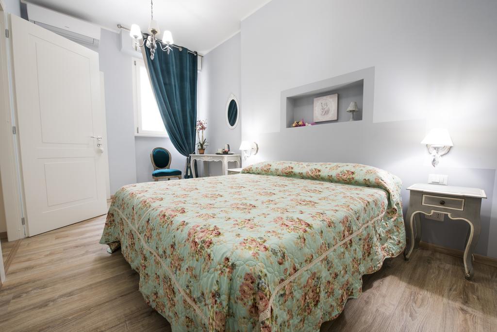 Romantic House Luaran gambar