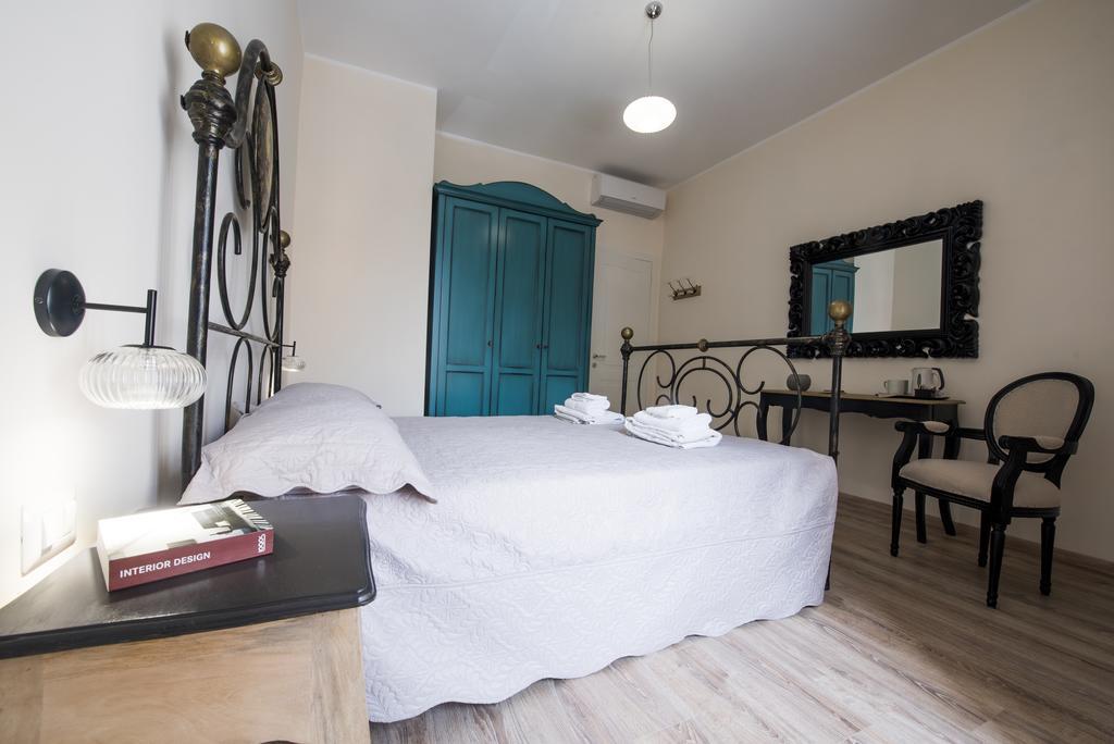 Romantic House Luaran gambar